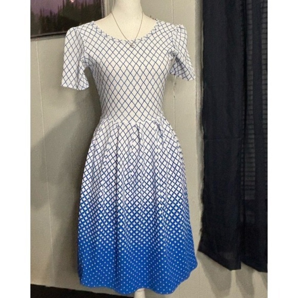 LuLaRoe Elegant Blue and White Women's Dress‎ W/ 2 Sode Pockets & Zip Up Back